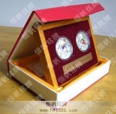 2007年生肖系列紀(jì)念品徽章