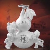 合家幸?；⒓冦y擺件